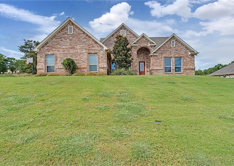 1st image of 3501 Lakeway Dr