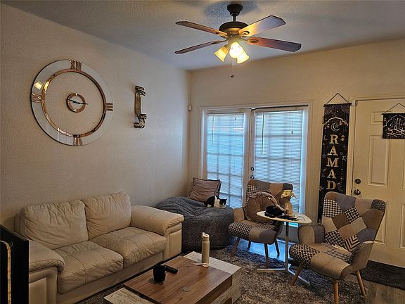 4th image of 2121 El Paseo St APT 1306