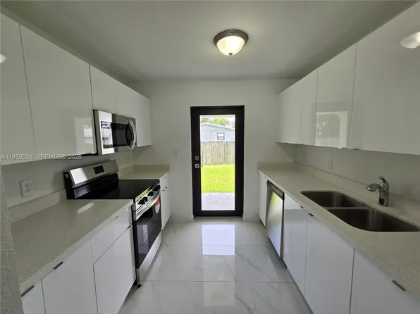 18700 SW 316th Ter #18700, Homestead, FL 33030