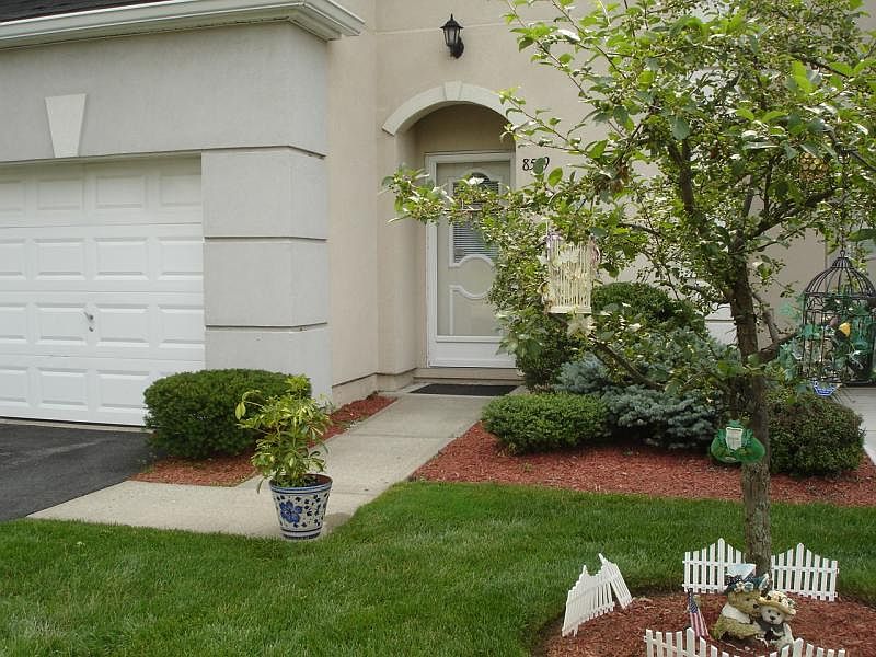 1st image of 8509 BRITTANY DR