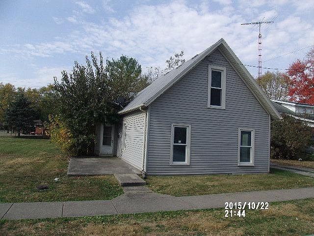 1st image of 425 S Main St