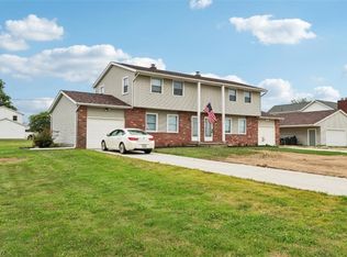 9110 Skypark Dr, Wadsworth, OH 44281