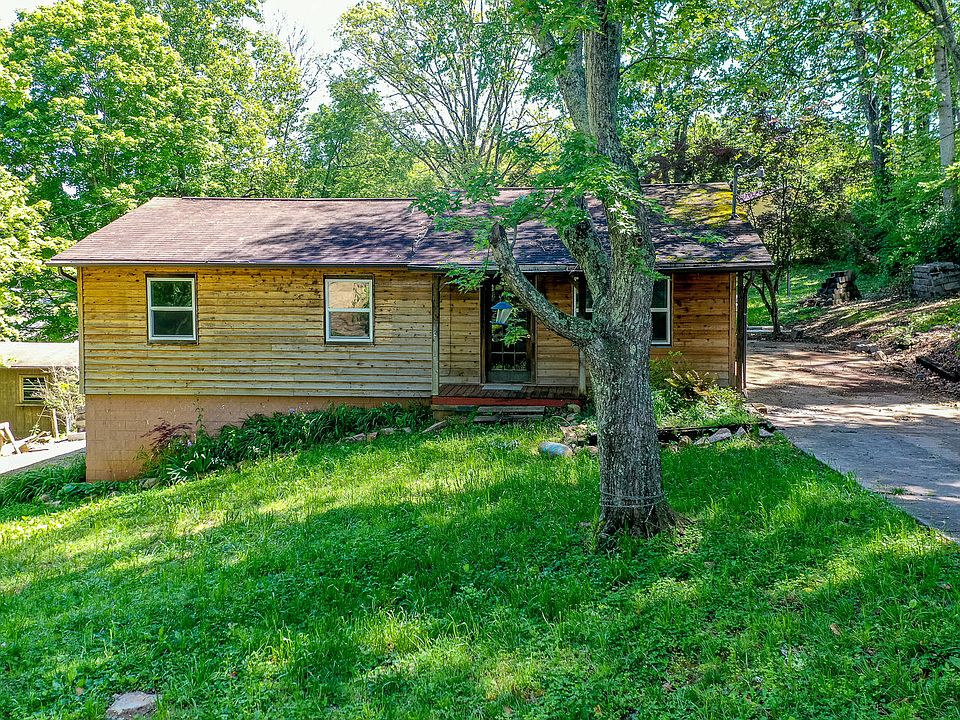 1st image of 3553 Garner Cir
