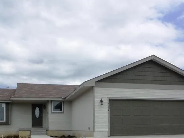 4312 SE Whiteoak Ln, Topeka, KS 66609