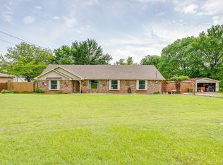 122 Valley Vista Dr, Burleson, TX 76028