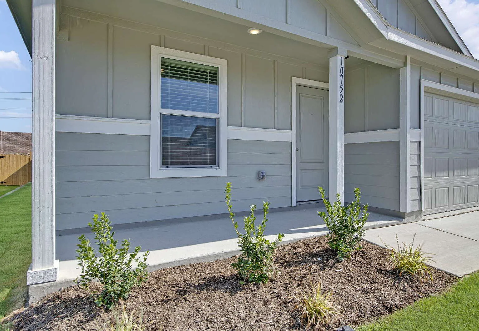 4 bed, 2.0 bath, $2,195 — Photo 4