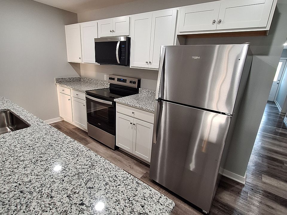 1st image of 600 N Washington St #7c0f520da