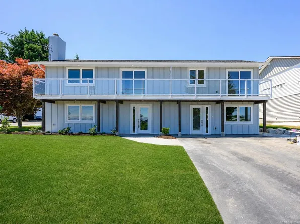896 Galerno Rd #B, Campbell River, BC V9W 5J4