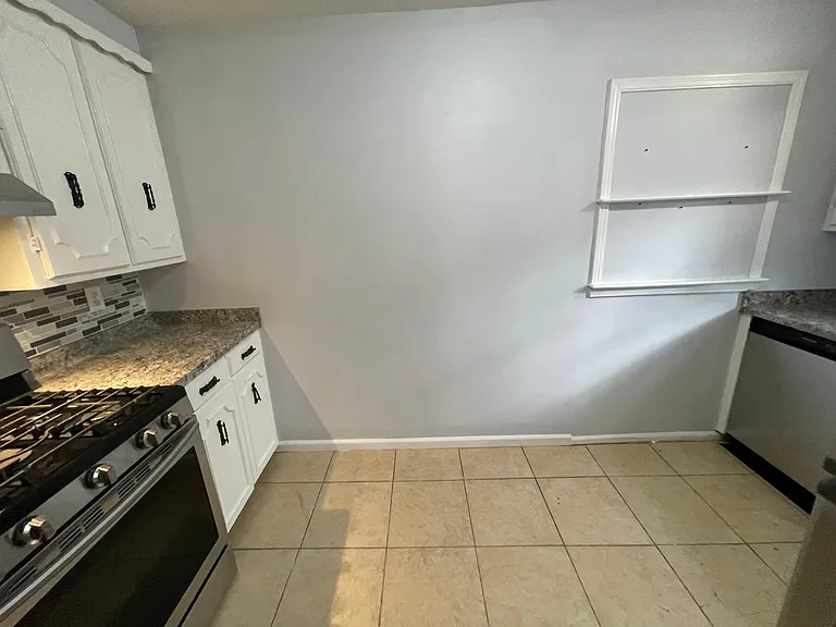 705 S Phoenix Ave #1 — Photo 19