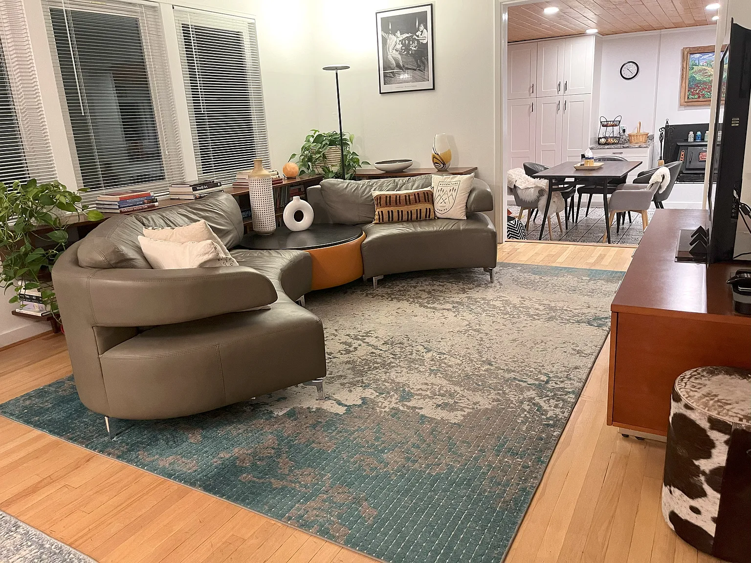 2 bed, 1150 sqft, $2,500 — Photo 3