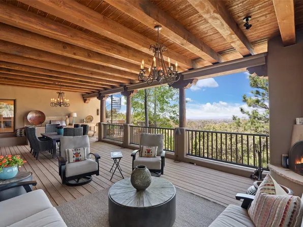 1010 Monte Serena, Santa Fe, NM 87501