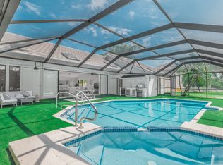 8884 SE Marina Bay Dr, Hobe Sound, FL 33455