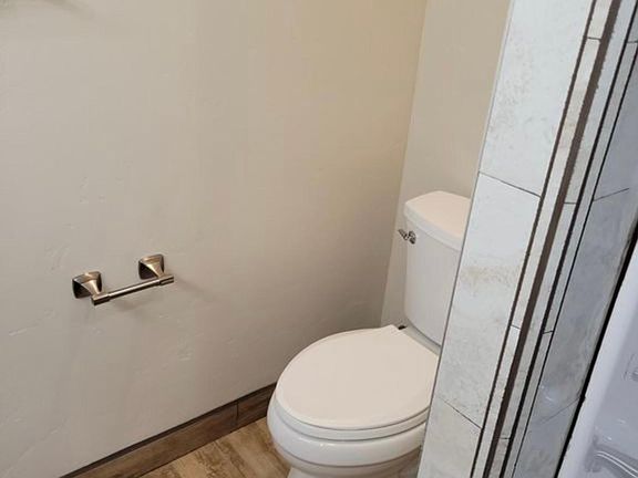 5th image of 1313 Mission Nuevo Dr Unit B