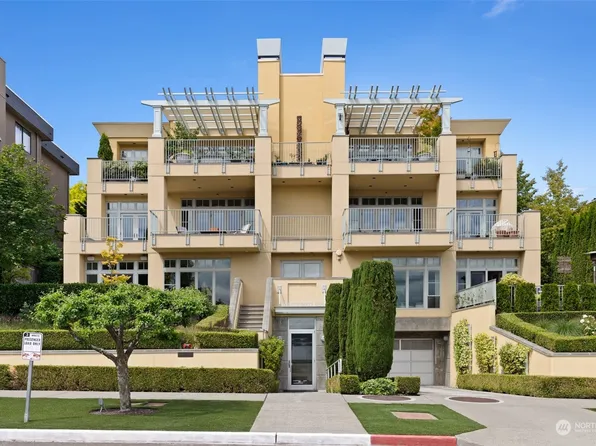 2061 43rd Avenue E #202, Seattle, WA 98112