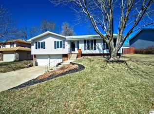 11616 Ruggles St, Omaha, NE 68164