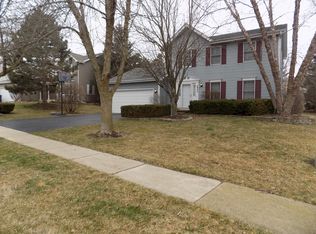 2844 Colonial Dr, Elgin, IL 60124