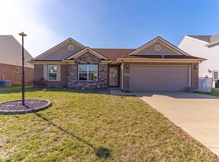 3055 Capstone Ct, Newburgh, IN 47630