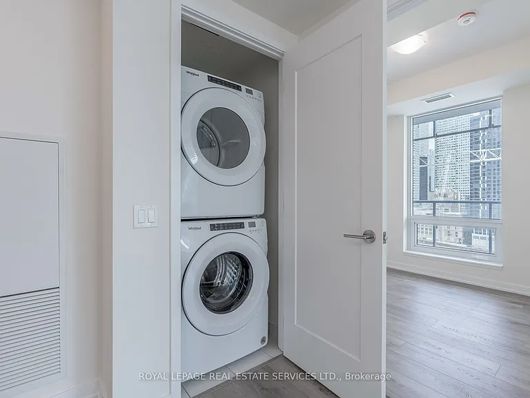 28 Freeland St #1307 — Photo 22