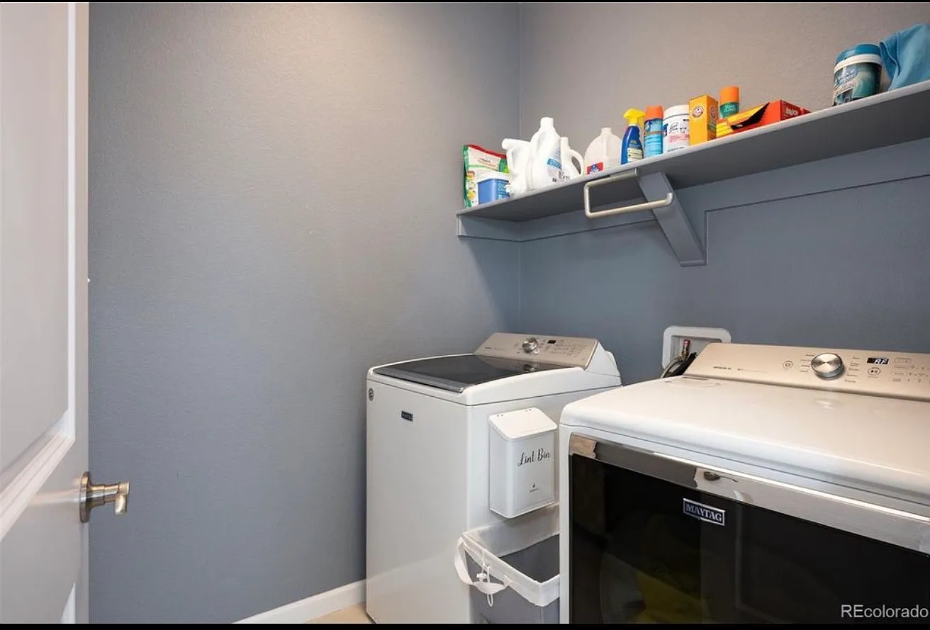 2 bed, 1372 sqft, $2,600 — Photo 3
