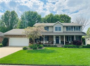 2178 Denise Dr NE, New Philadelphia, OH 44663