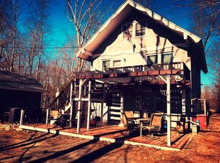 263 Wild Acres Dr, Dingmans Ferry, PA 18328