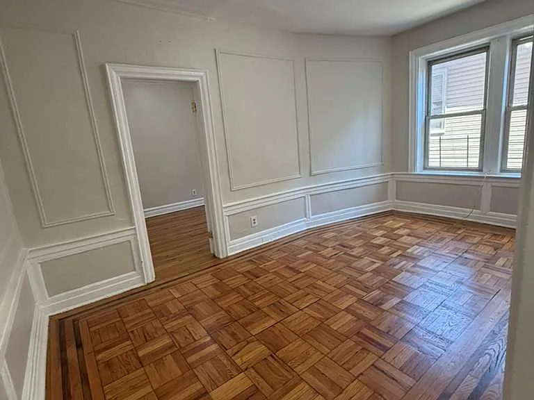 323 Park Ave #8 — Photo 5
