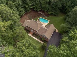 8915 Sherbrook Ct, Owings, MD 20736