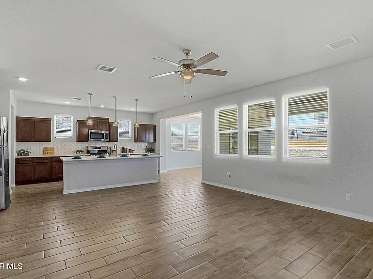 7509 Enchanted Park Dr — Photo 26