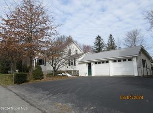 52 Riverside Dr, Granville, NY 12832