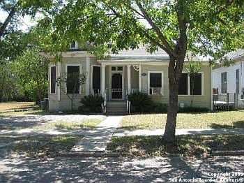 1st image of 722 Saint James