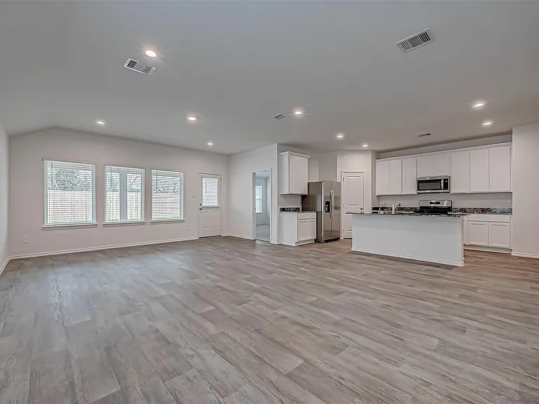 2943 Sycamore Run Ln — Photo 6
