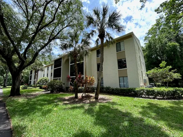 1398 Shady Pine Way #B, Tarpon Springs, FL 34688