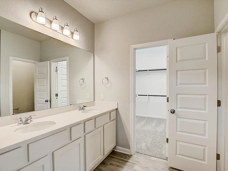 108 Peruvian Ln — Photo 26