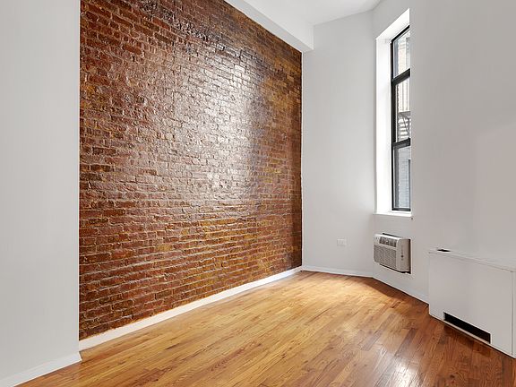 5th image of 215 W 84th St APT 219