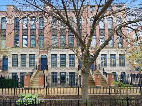 367 W Superior St #B, Chicago, IL 60654