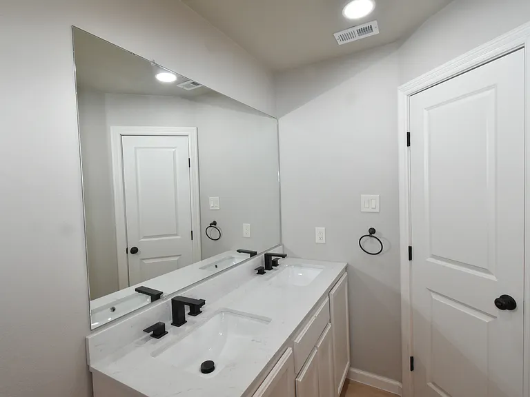 311 Stell Ave — Photo 16