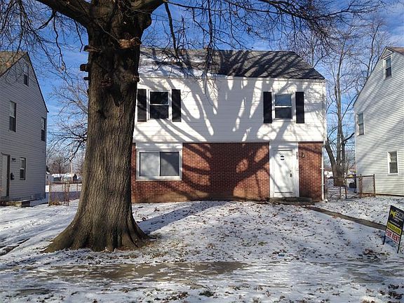 3rd image of 2970 E Moreland Dr