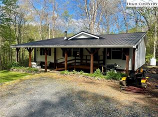 826 Spicewood Dr, Warrensville, NC 28693