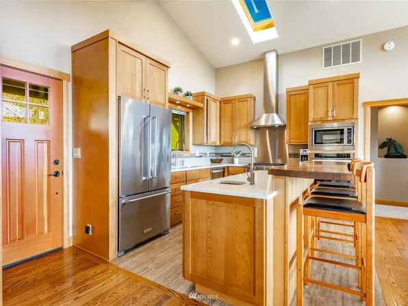 9479 Stein Rd, Custer, WA 98240