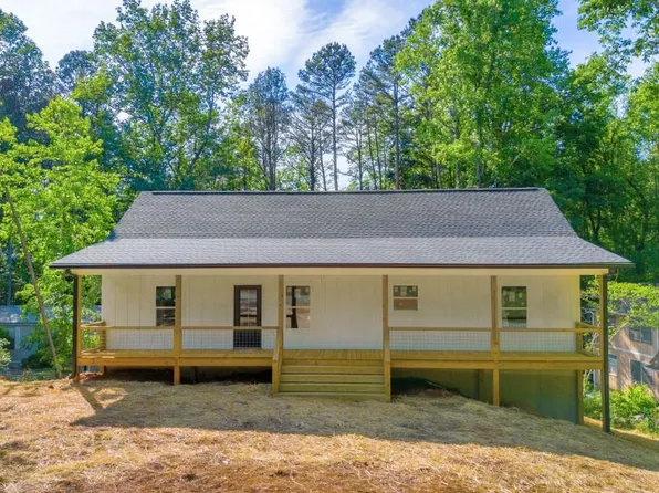 326 Lakeside Trl, Martin, GA 30557