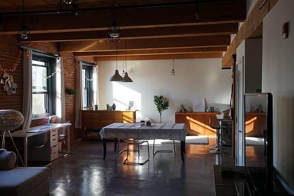 2nd image of 92 Wareham St #6