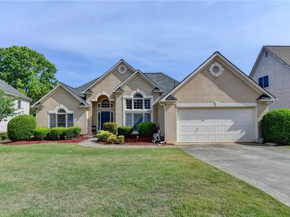 155 White Sands Ct, Suwanee, GA 30024