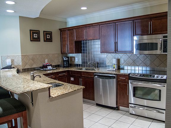 4th image of 10 Harbor Blvd Unit 604