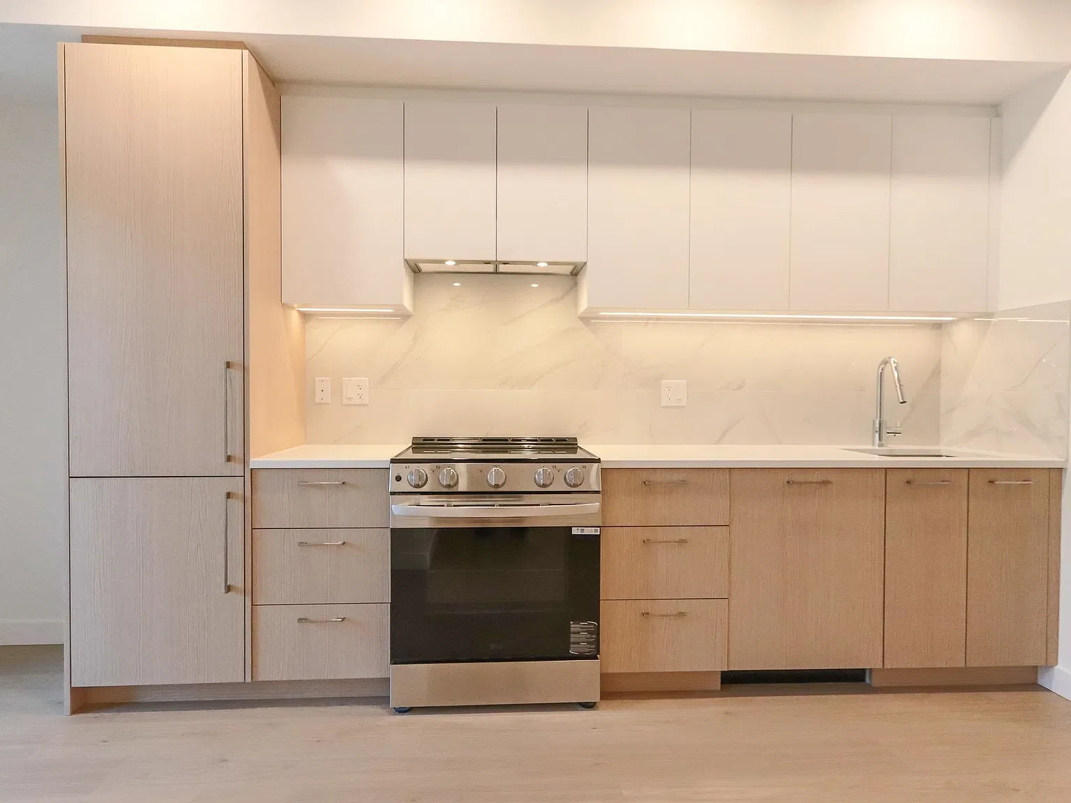 1 bed, 475 sqft, $2,100 — Photo 2