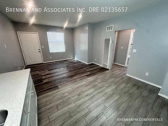 5th image of 1742 Kearney Ave