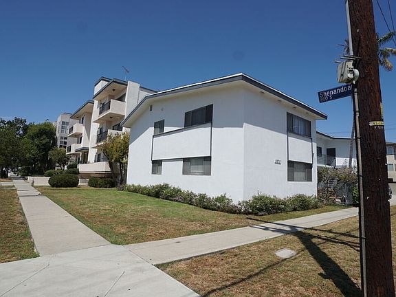 3rd image of 8675 Chalmers Dr APT 3