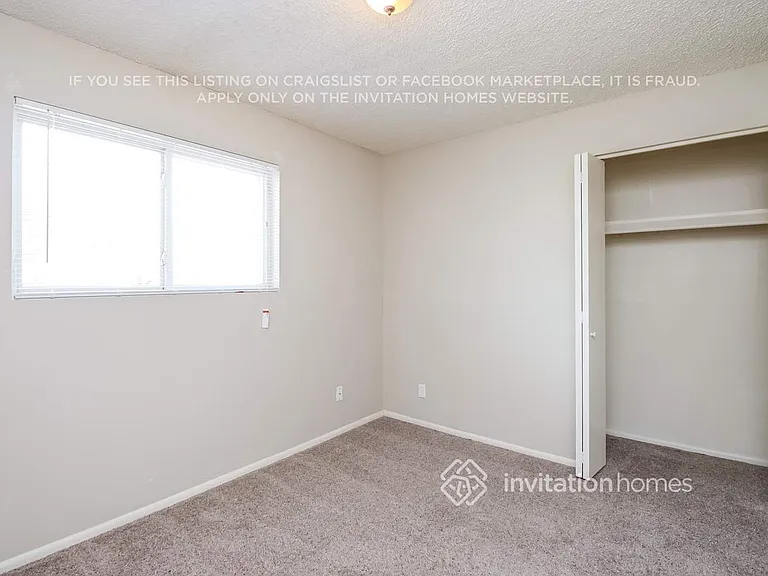 1249 E 8th St — Photo 9
