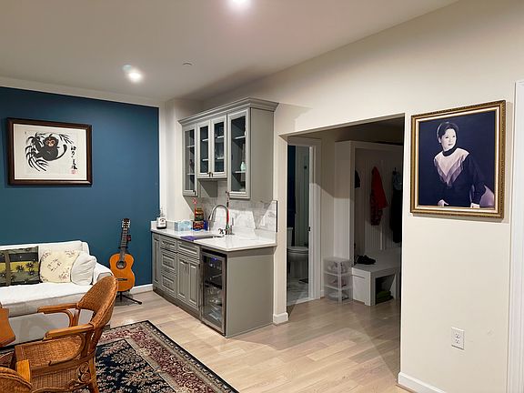 Wet bar corner