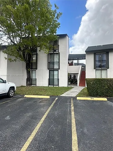 6795 SW 132nd Ave #203 Photo 1