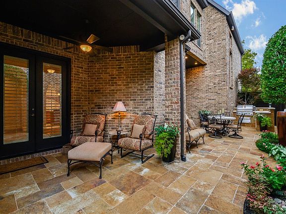 2nd image of 37 Glistening Pond Dr